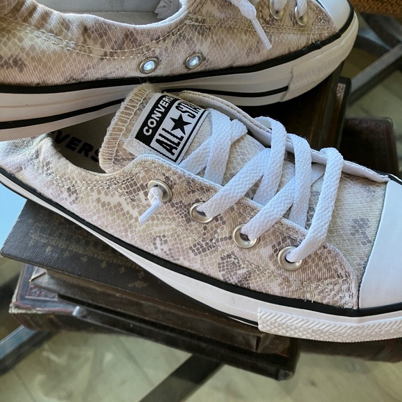 Converse Shoreline Beige/Grey Snakeskin - Size 9 - Picture 7 of 10
